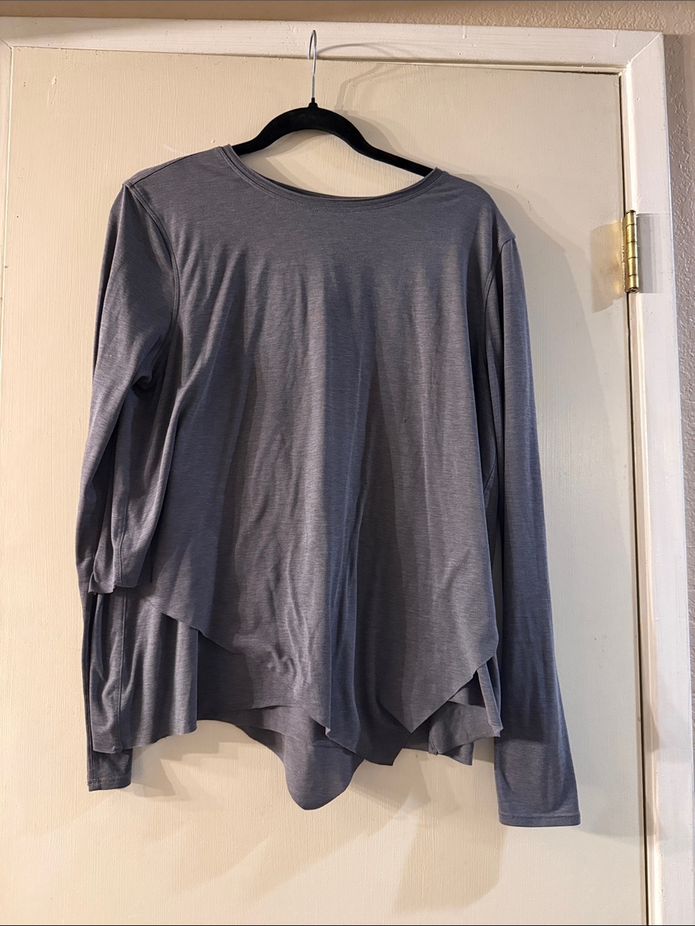 Lululemon Gray Long Sleeve Draped Handkerchief Hem Top Women’s Medium